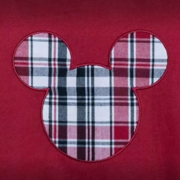 Disney Store Boys 2 piece Light soft flannel Christmas pajama set 9/10 NWT - Picture 3 of 5